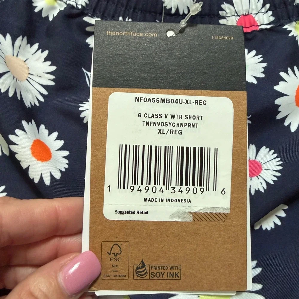 The North Face Girls Navy Daisy Class V Water Shorts XL 18-20 FlashDry New Gorp